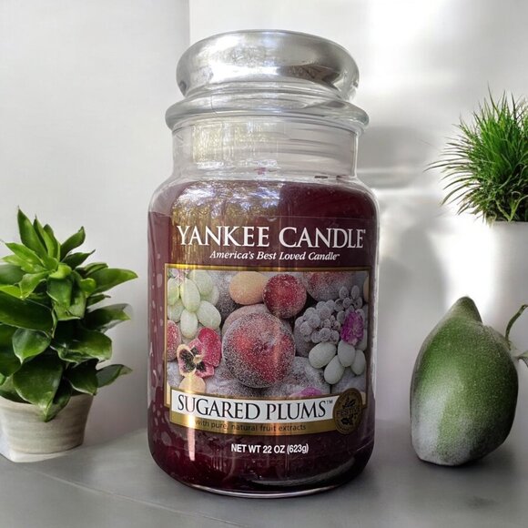 Yankee Candle Sugared Plums 22 oz Black Band Housewarmer Jar Candle Rare HTF - Picture 9 of 9